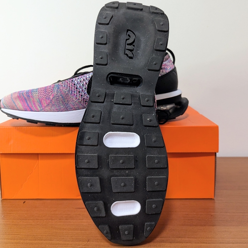Nike Lifestyle & Training Shoes - Picture 4 of 4